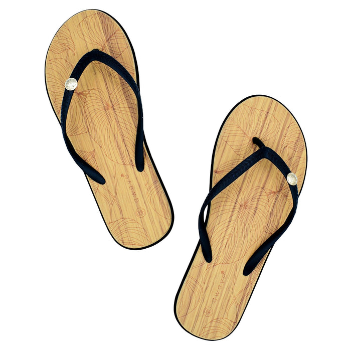 Qwave Ladies' Medallion Sandals.