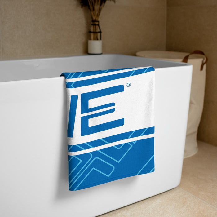 Qwave Men's' Logo Towel